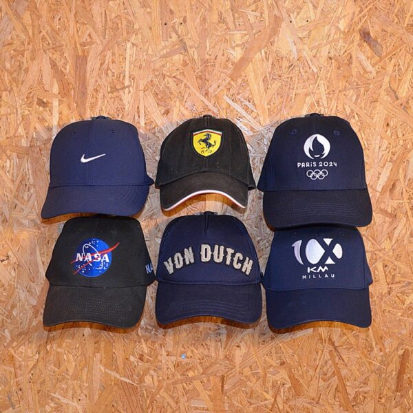 Porte-Casquette Mural Design & Invisible - Support pour Rangement et Collection (Pack Unité, 5 ou 10)